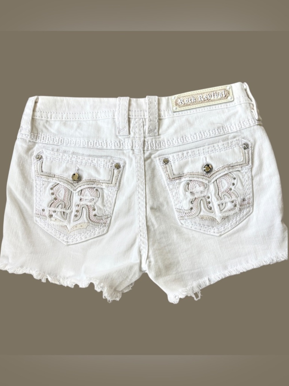 EUC Rock Revival Nadine Shorts White Size 28